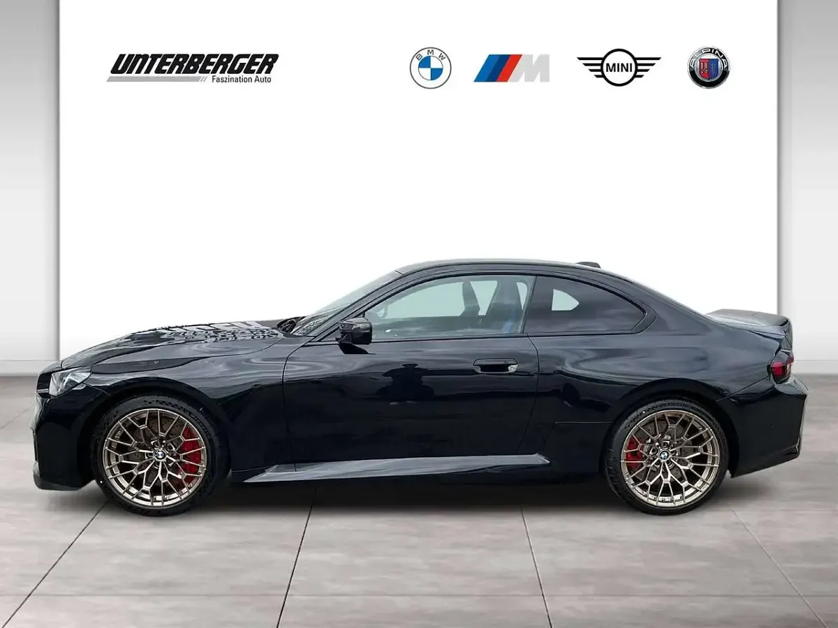 Neu BMW M2 Performance 530 PS (389 kW) 2026 Black sapphire Coupé