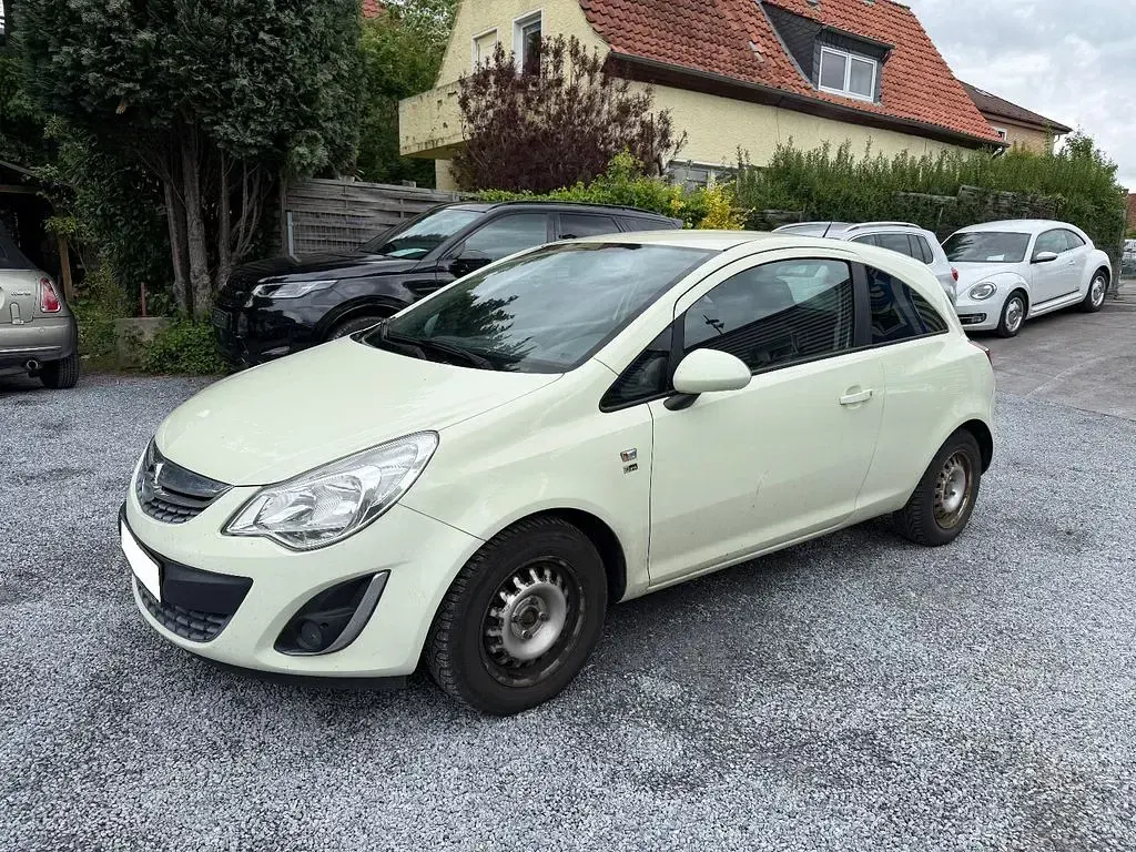 Gebraucht Opel Corsa 69 PS (50 kW) 2013 Weiß Kleinwagen