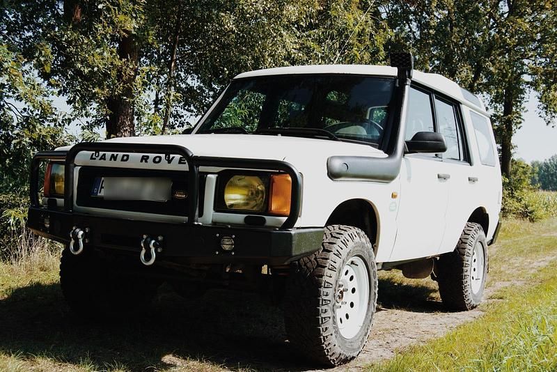 Weiß Gebraucht 2000 Land Rover Discovery 2 SUV | 10.900 € - Bild 1/4