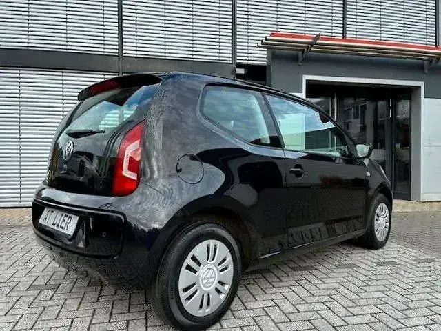 Second-hand VW up! move up! 75 CP (55 kW) 2015 Negru Hatchback