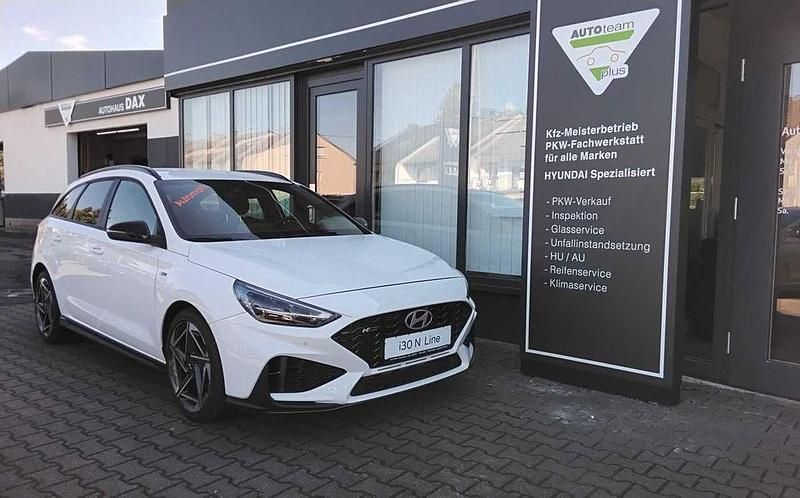 Weiß Neu 2025 Hyundai i30 N Line Limousine | 26.990 € (Fairer Preis) - Bild 1/3