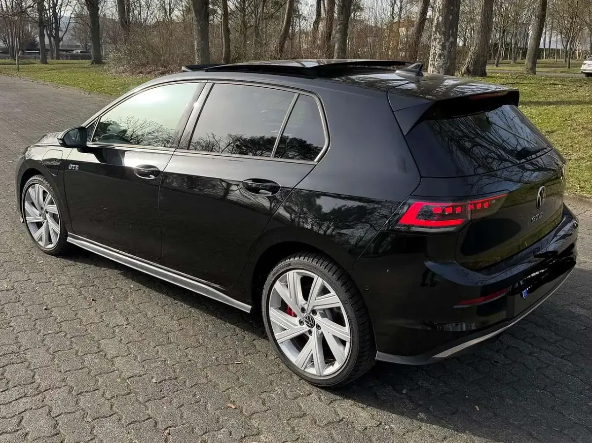 Gebraucht VW Golf VIII GTE 177 PS (130 kW) 2025 Schwarz Limousine