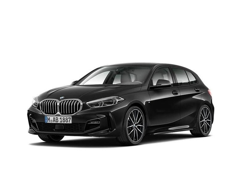 Schwarz Gebraucht 2021 BMW 120 M Sport Kleinwagen | 25.556 € (Superpreis) - Bild 1/4