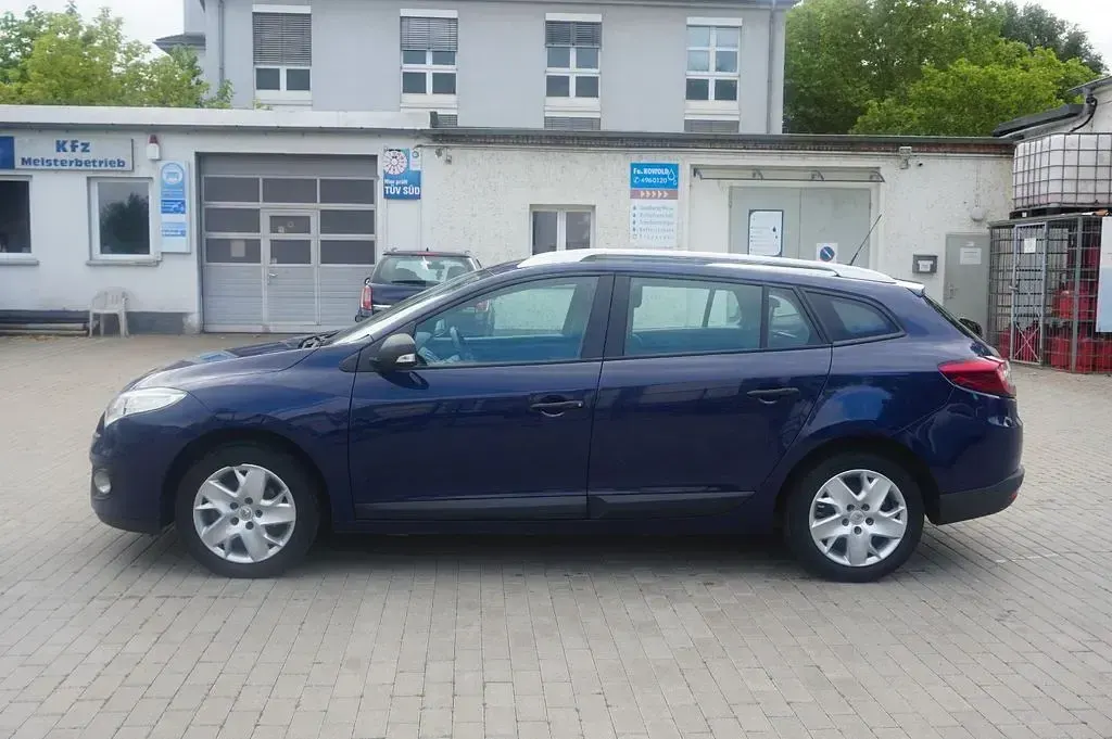 Gebraucht Renault Mégane 101 PS (74 kW) 2012 Blau Limousine