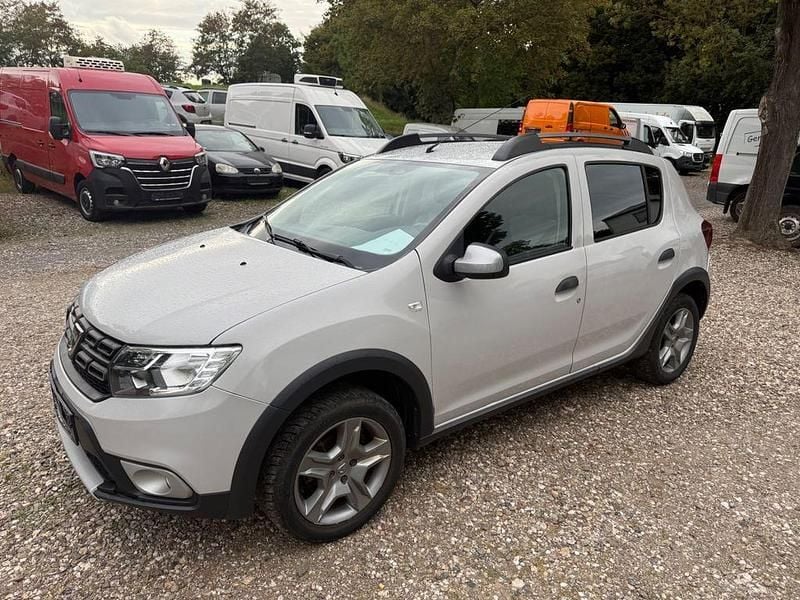Gletscherweiss Gebraucht 2020 Dacia Sandero Prestige Kleinwagen | 7.900 € (Guter Preis) - Bild 1/4
