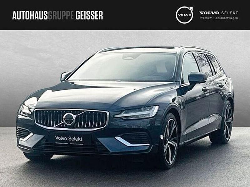 Gebraucht Volvo V60 Plus 349 PS (256 kW) 2025 Denim blue Kombi