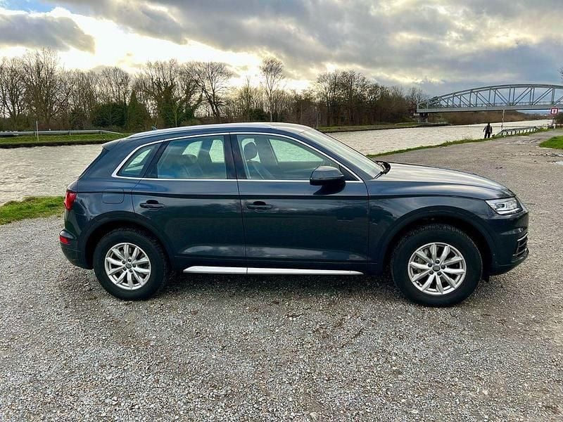 Gebraucht Audi Q5 Ambiente 190 PS (139 kW) 2019 Grau SUV