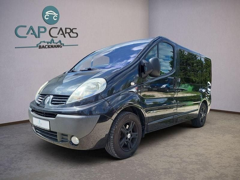 Schwarz Gebraucht 2007 Renault Trafic Van | 6.990 € (Guter Preis) - Bild 1/4