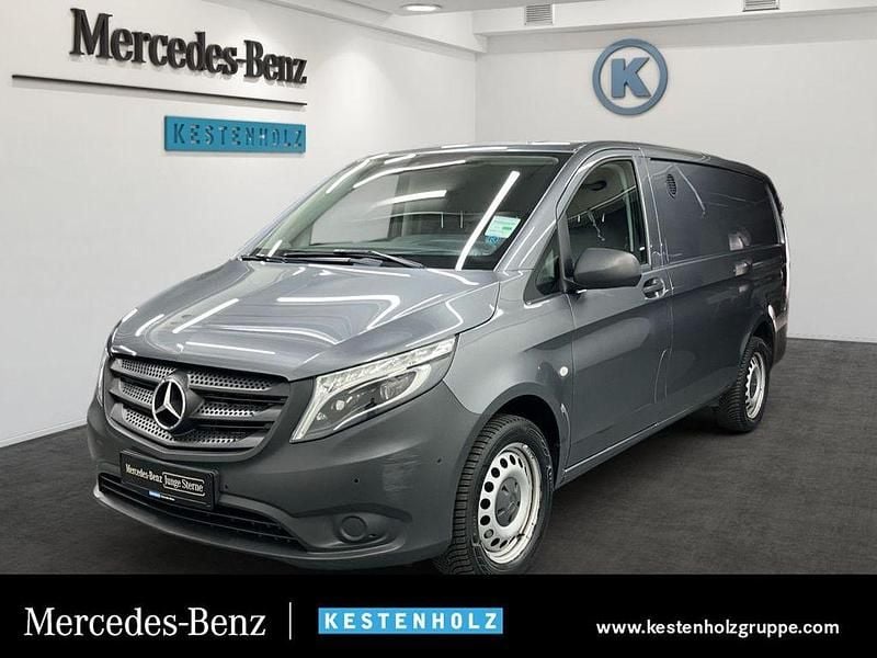 Grau Gebraucht 2020 Mercedes Vito Van / Kleinbus | 29.738 € - Bild 1/4