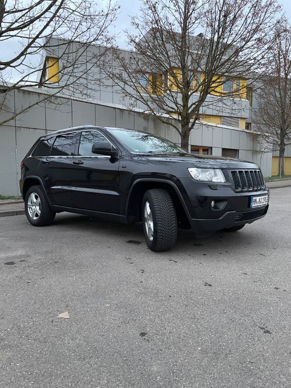 Schwarz Gebraucht 2012 Jeep Grand Cherokee Limited SUV | 8.500 € (Fairer Preis) - Bild 1/4