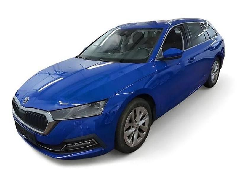 Usado Skoda Octavia First Edition 150 HP (110 kW) 2020 Azul Carrinha
