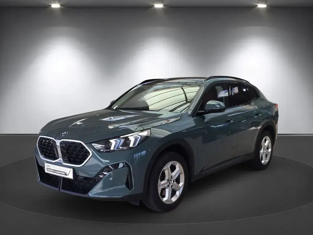 Gebraucht BMW X2 Comfort Edition 156 PS (114 kW) 2024 Gruen SUV