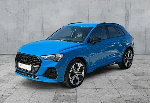 Używany Audi Q3 S-Line 150 KM (110 kW) 2022 Niebieski SUV