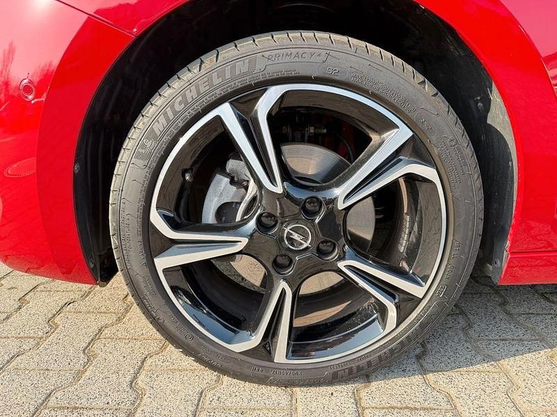 Gebraucht Opel Corsa 101 PS (74 kW) 2024 Rot Kleinwagen