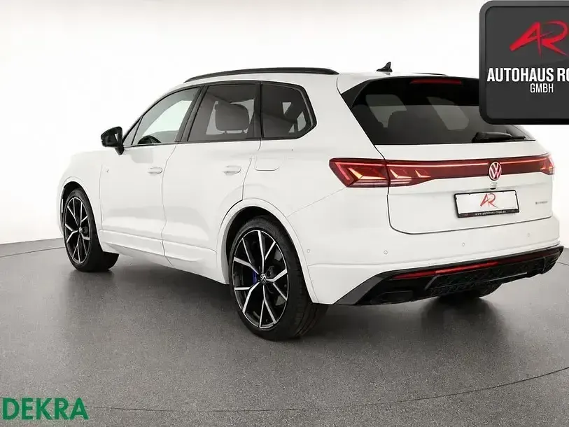 Gebraucht VW Touareg R 462 PS (339 kW) 2024 Weiß SUV