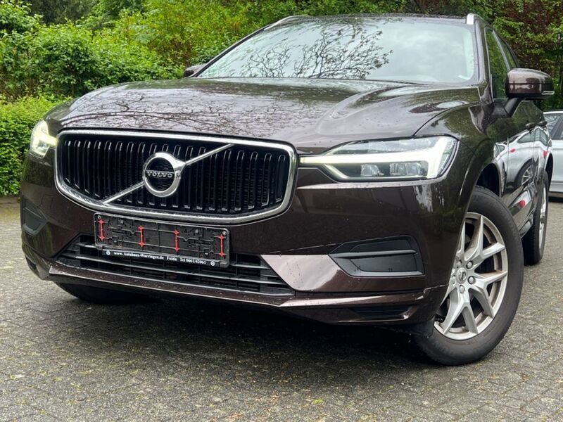 Maple braunmetallic / metalli Gebraucht 2019 Volvo XC60 Momentum SUV | 19.900 € (Guter Preis) - Bild 1/4