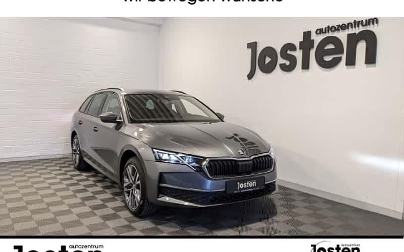 Grau Gebraucht 2024 Skoda Octavia Selection Kombi | 33.890 € (Fairer Preis) - Bild 1/4