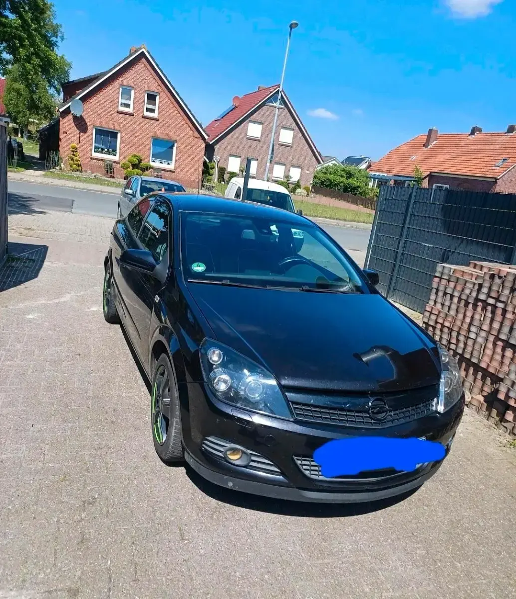 Gebraucht Opel Astra 105 PS (77 kW) 2007 Schwarz Kleinwagen