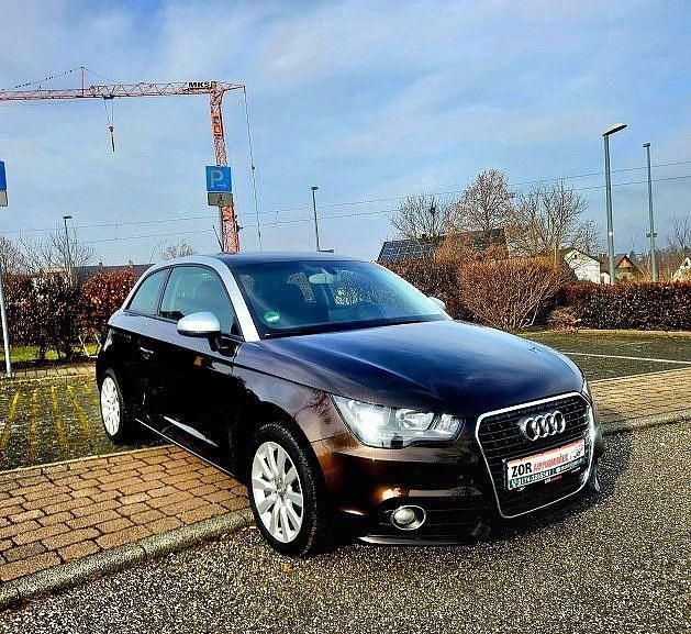 Second-hand Audi A1 Attraction 86 CP (63 kW) 2012 Maro Hatchback