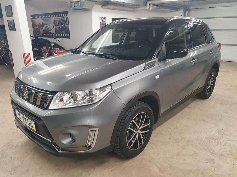 Gebraucht Suzuki Vitara Comfort 140 PS (102 kW) 2019 Grau SUV