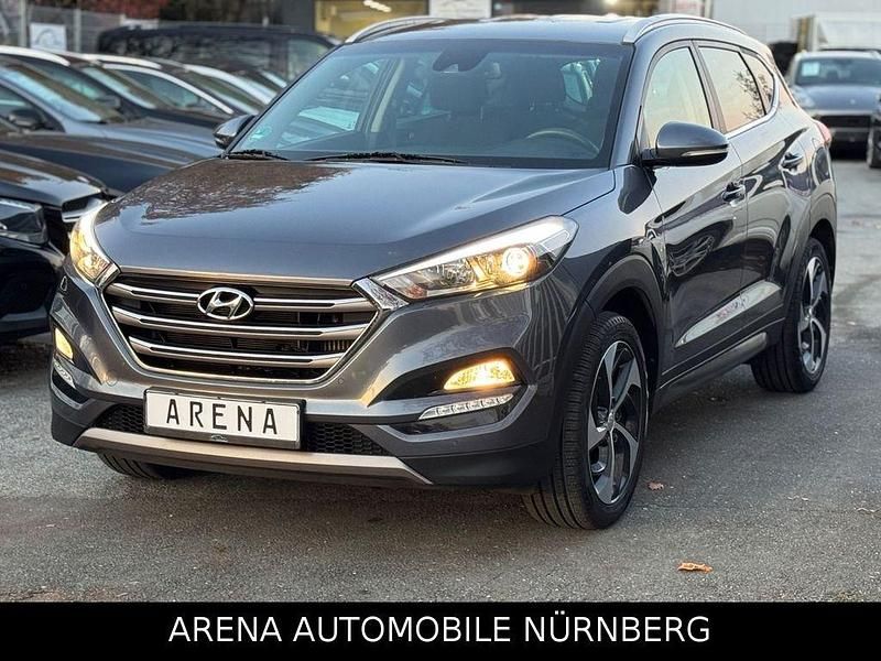 Grau Gebraucht 2016 Hyundai Tucson Style SUV | 15.999 € (Fairer Preis) - Bild 1/4
