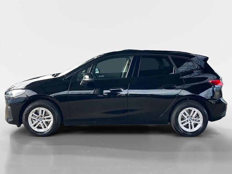 Gebraucht BMW 220 Active Tourer Luxury Line 156 PS (114 kW) 2024 Schwarz Van / Kleinbus