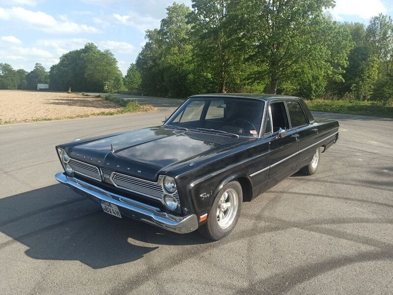 Schwarz Gebraucht 1966 Plymouth Fury Limousine | 17.700 € - Bild 1/4