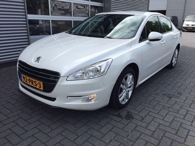 Weiß Gebraucht 2011 Peugeot 508 Limousine | 3.350 € (Guter Preis) - Bild 1/4