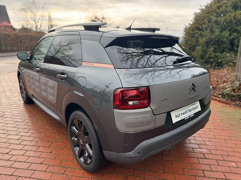 Gebraucht Citroën C4 Shine Edition 82 PS (60 kW) 2015 Grau SUV