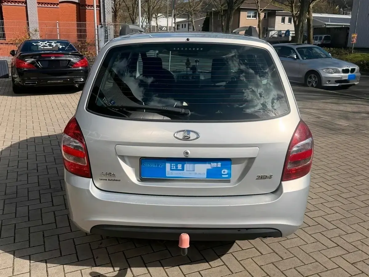 Gebraucht Lada Kalina 89 PS (65 kW) 2016 Silber Kombi