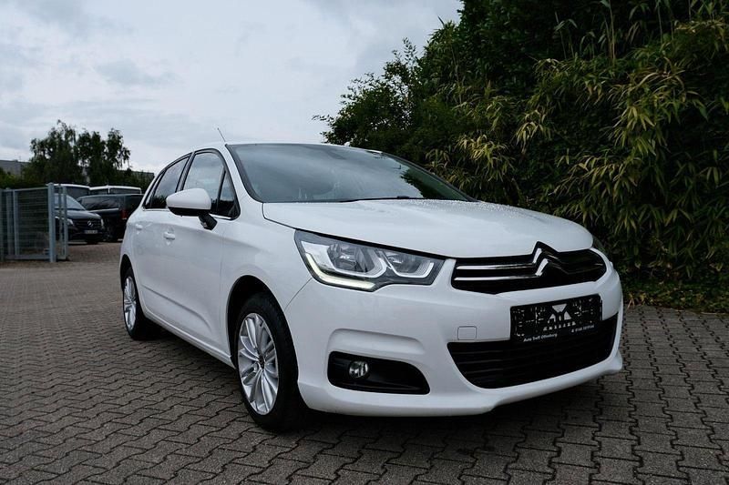 Lack weiss banquise/deckende l Gebraucht 2017 Citroën C4 SELECTION Kleinwagen | 6.900 € (Fairer Preis) - Bild 1/4