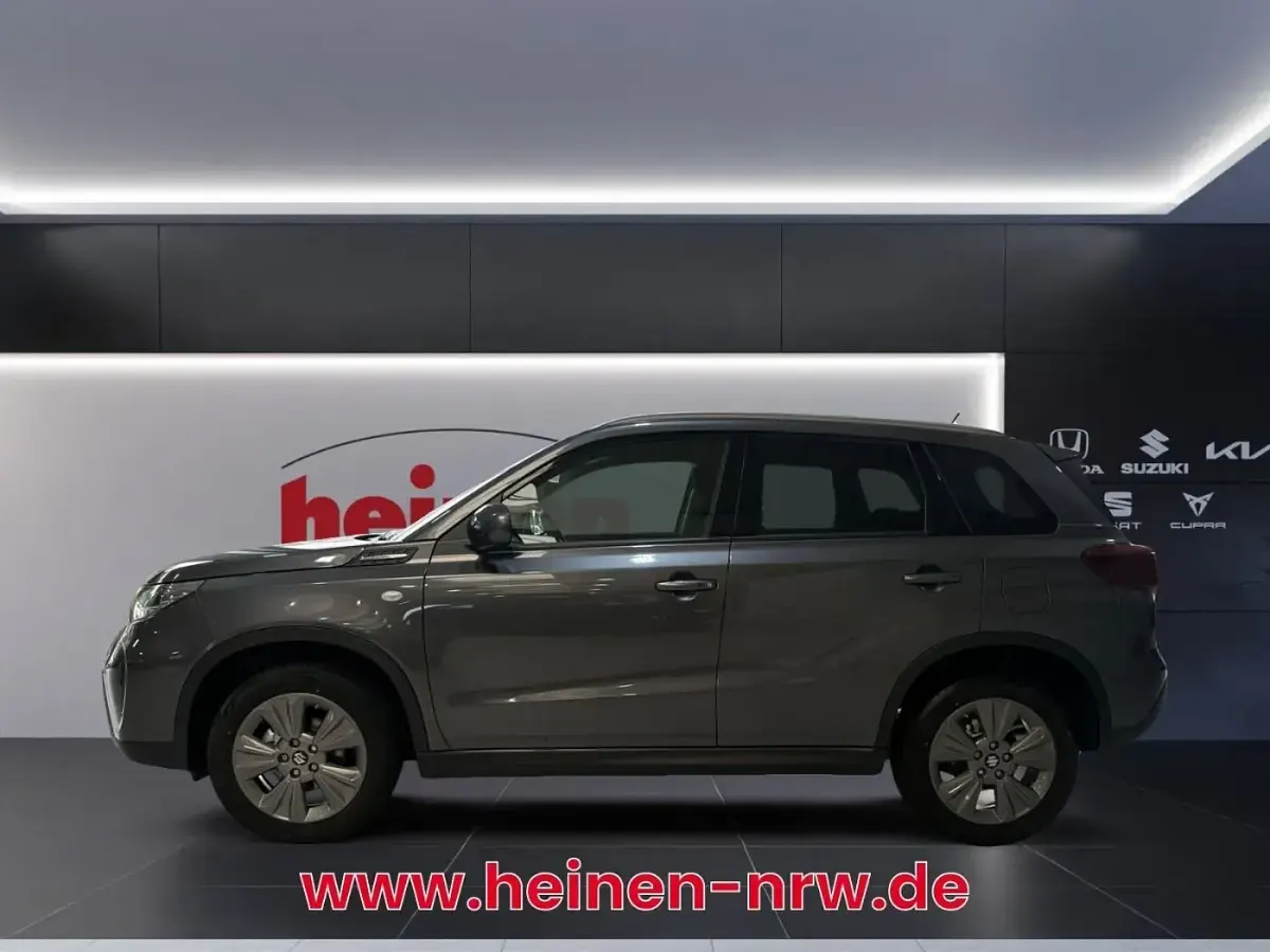 Neu Suzuki Vitara Comfort 110 PS (80 kW) 2026 Titan dark gray SUV