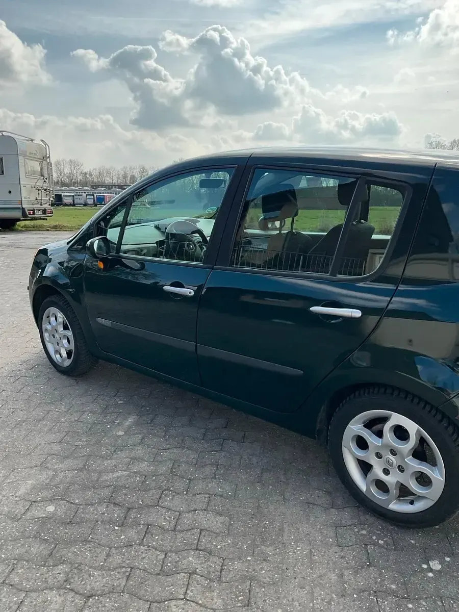 Usata Renault Modus 88 CV (64 kW) 2006 Verde Monovolume