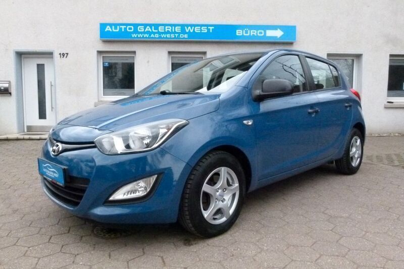 Blau Gebraucht 2013 Hyundai i20 Trend Kleinwagen | 2.990 € (Fairer Preis) - Bild 1/4