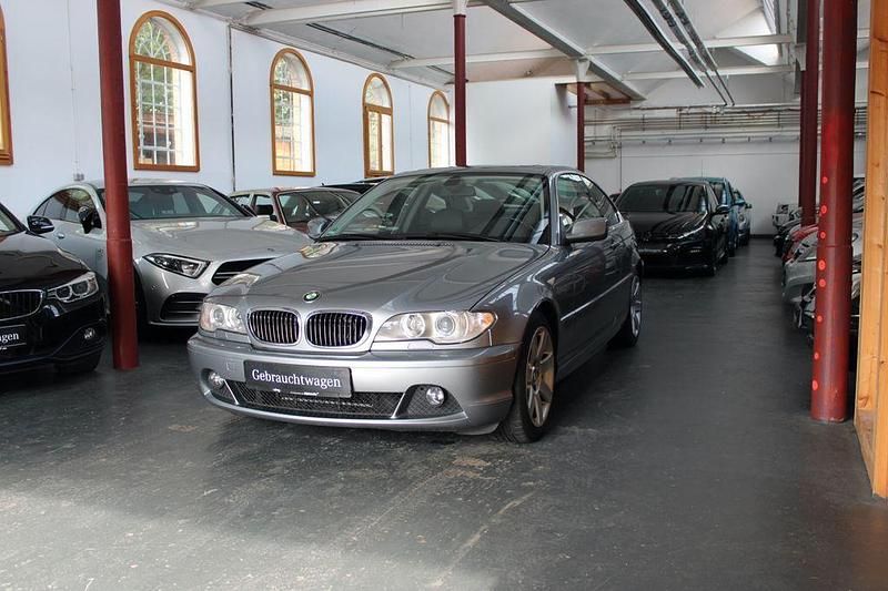 Grau Gebraucht 2003 BMW 320 Sport Line Coupé | 4.900 € (Guter Preis) - Bild 1/4