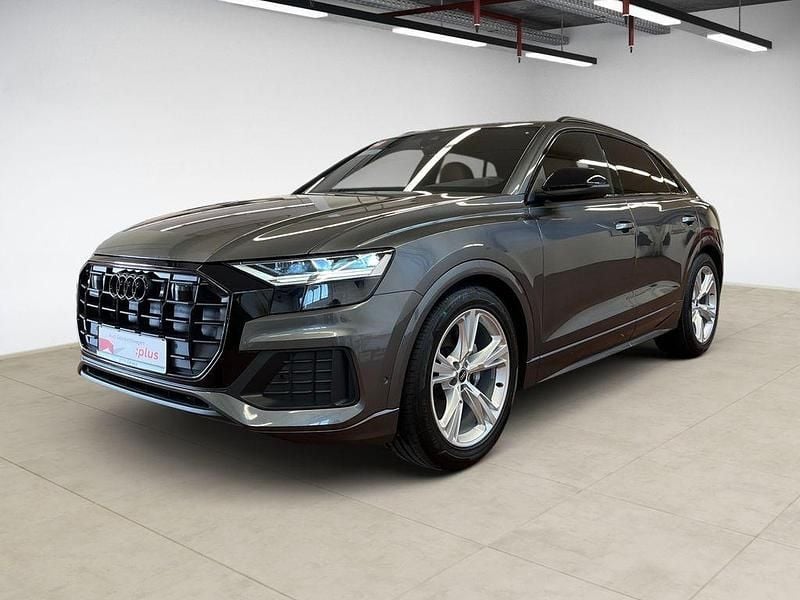 Gebraucht Audi Q8 Ambiente 286 PS (210 kW) 2022 Samuraigrau metallic SUV