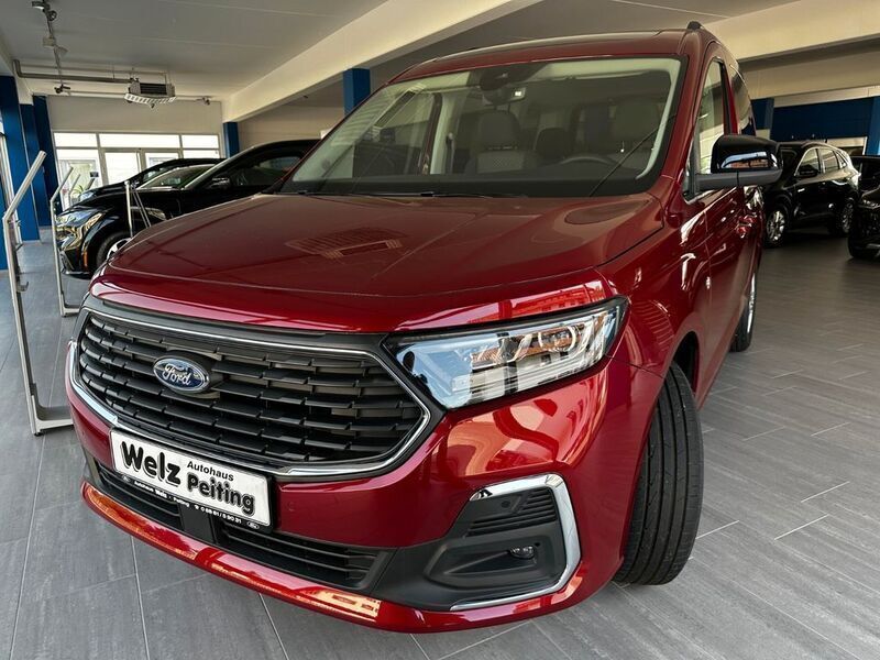 Gebraucht Ford Tourneo Connect Titanium 122 PS (89 kW) 2022 Rot Van / Kleinbus