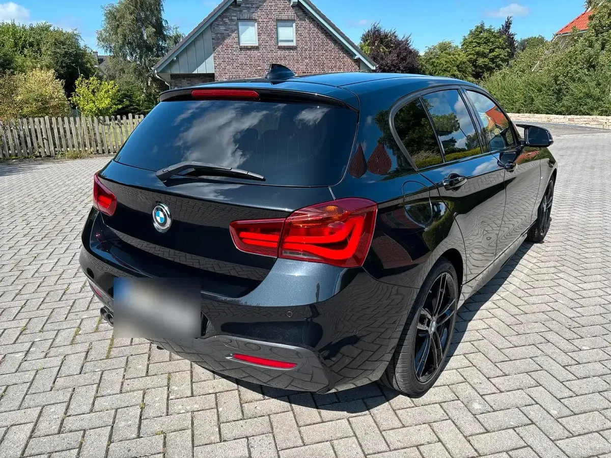 Gebraucht BMW 120 M Sport 190 PS (139 kW) 2018 Schwarz Limousine