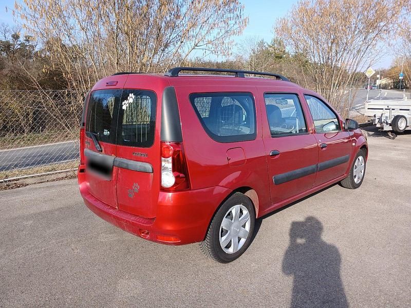 Gebraucht Dacia Logan MCV 84 PS (61 kW) 2013 Rot Kombi