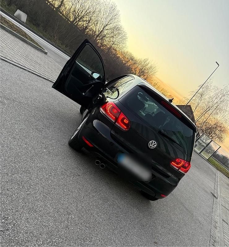 Gebraucht VW Golf VII Style 122 PS (89 kW) 2012 Schwarz Limousine