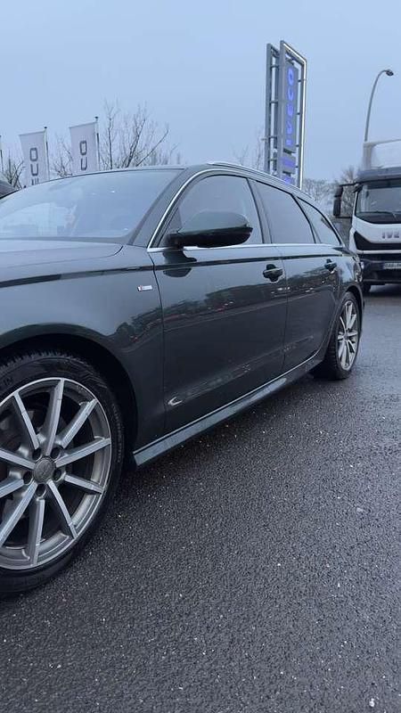 Gebraucht Audi A6 Design 190 PS (139 kW) 2017 Grün Kombi