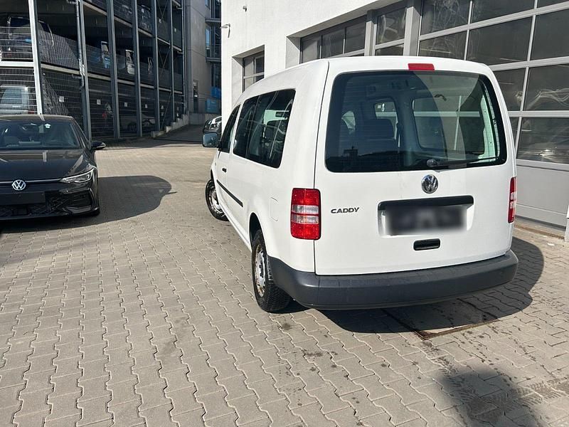 Gebraucht VW Caddy Maxi 109 PS (80 kW) 2013 Weiß Van / Kleinbus