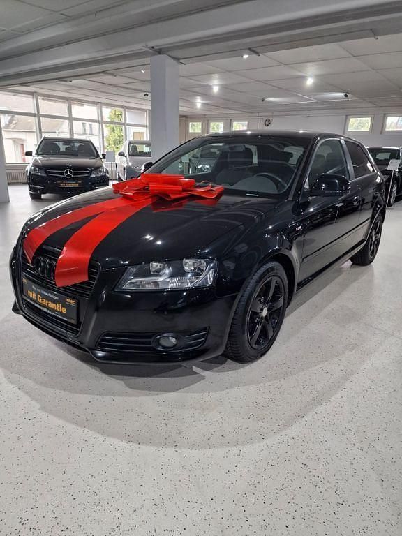 Schwarz Gebraucht 2010 Audi A3 S-Line Kleinwagen | 8.599 € (Fairer Preis) - Bild 1/4