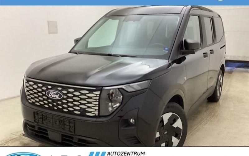 Schwarz Gebraucht 2025 Ford Tourneo Courier Trend Van / Kleinbus | 28.982 € (Fairer Preis) - Bild 1/4