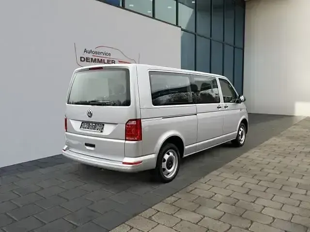 Używany VW Caravelle 102 KM (75 kW) 2017 Andere Van