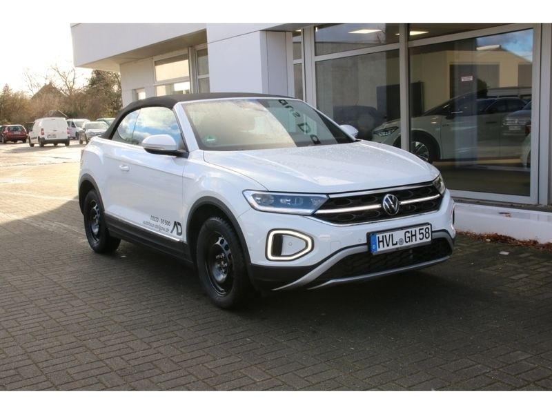 Pure white (weiss) Gebraucht 2022 VW T-Roc Style SUV | 35.900 € - Bild 1/4
