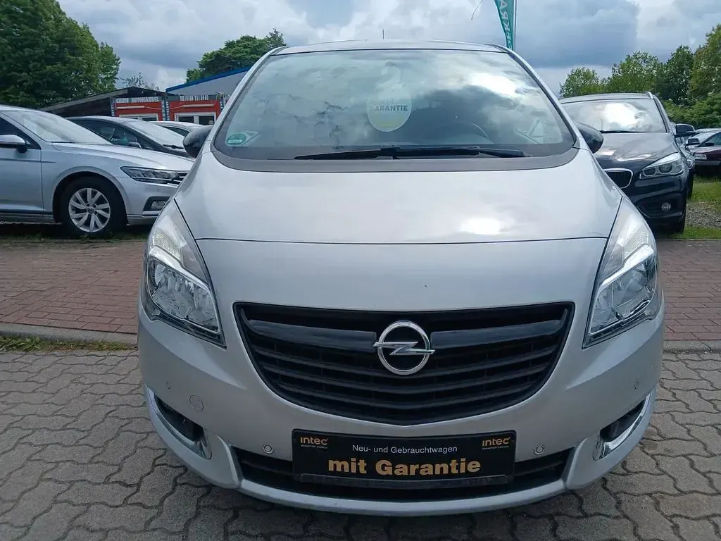 Gebraucht Opel Meriva Style 140 PS (102 kW) 2014 Silber Van / Kleinbus