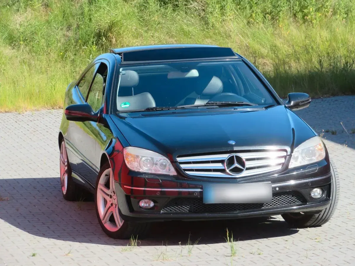 Używany Mercedes CLC200 184 KM (135 kW) 2009 Czarny Hatchback