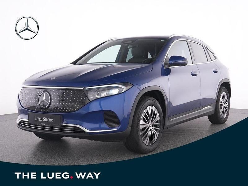 Blau metalliclack spektralblau Gebraucht 2024 Mercedes EQA300 Electric Art SUV | 36.385 € (Guter Preis) - Bild 1/4