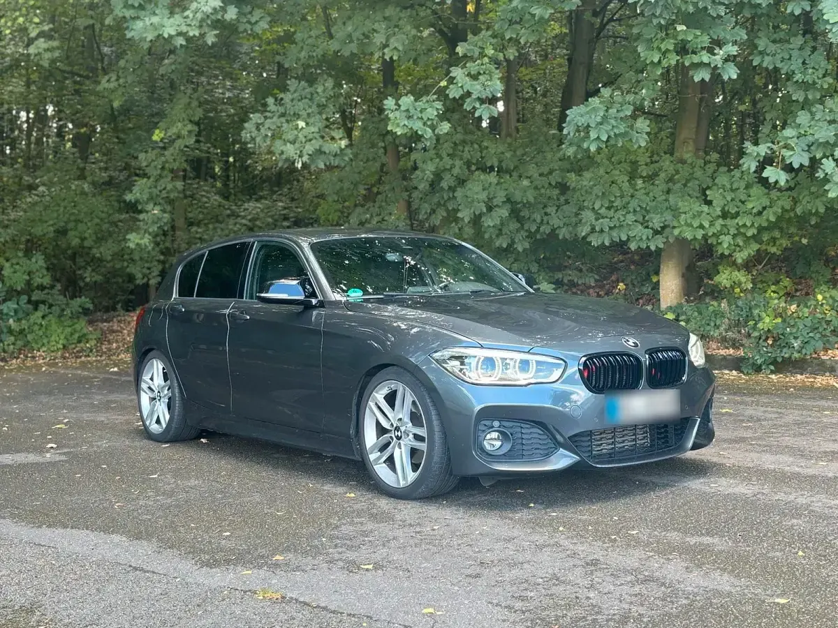 Gebraucht BMW 120 M Sport 190 PS (139 kW) 2016 Grau Kleinwagen